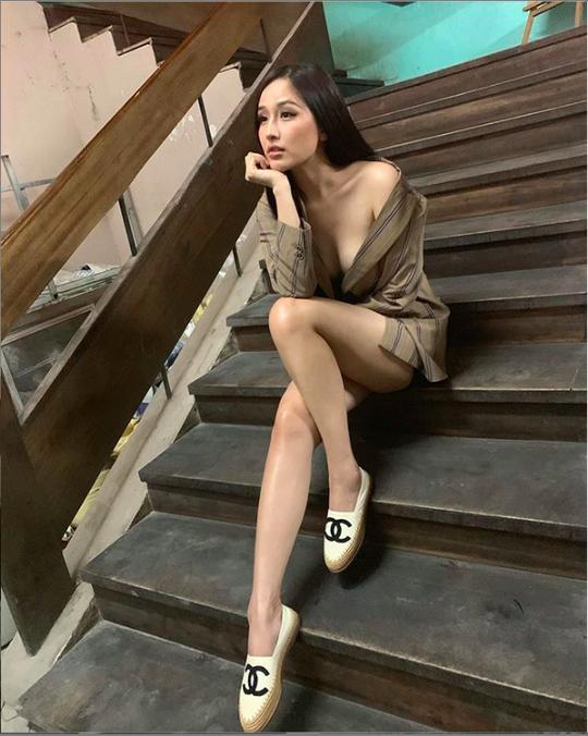 nong-hung-huc-vi-bo-anh-tao-bao-cua-mai-phuong-thuy (1)