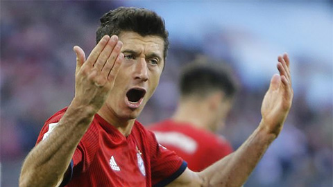 Lewandowski bất mãn với chính sách chuyển nhượng của Bayern