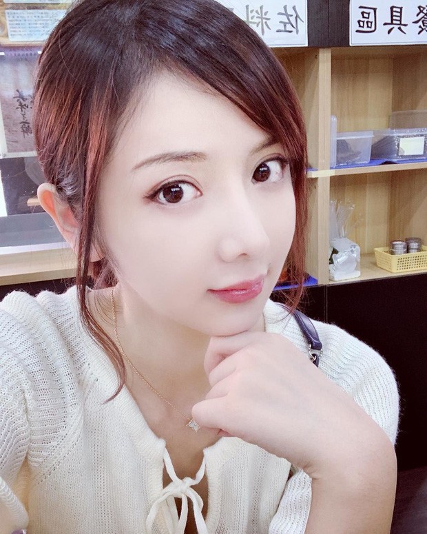 sot-xinh-xich-vi-nang-y-ta-ngon-nhi (9)